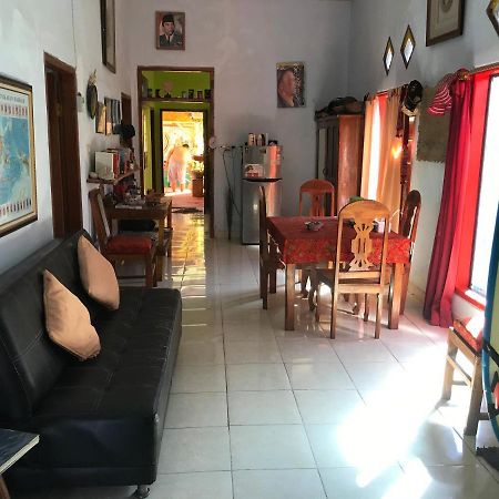 Red Beach Homestay Pasanggaran Екстер'єр фото