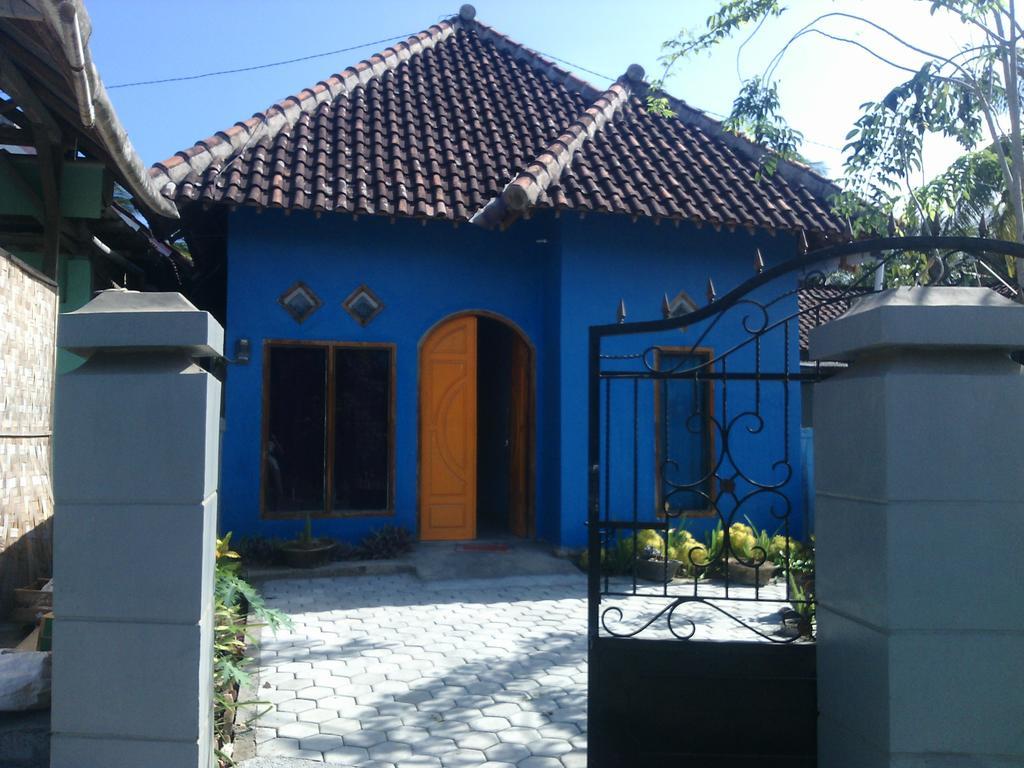 Red Beach Homestay Pasanggaran Екстер'єр фото