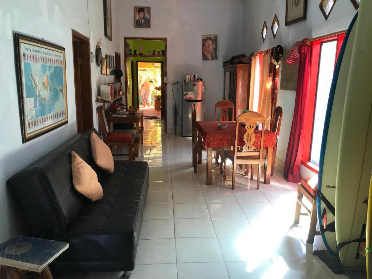 Red Beach Homestay Pasanggaran Екстер'єр фото